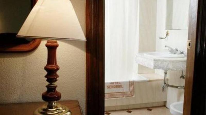 Senorial Hotell Madrid Exteriör bild