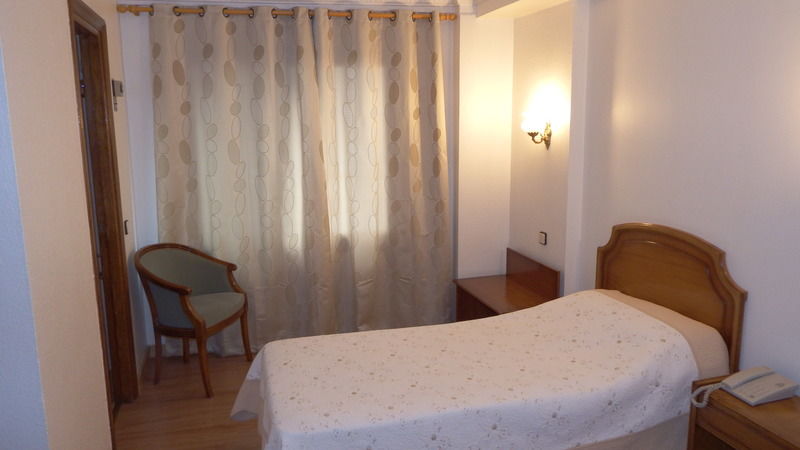 Senorial Hotell Madrid Exteriör bild
