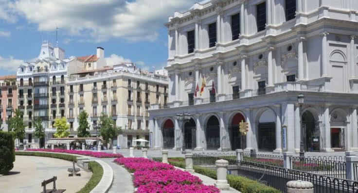 Senorial Hotell Madrid Exteriör bild